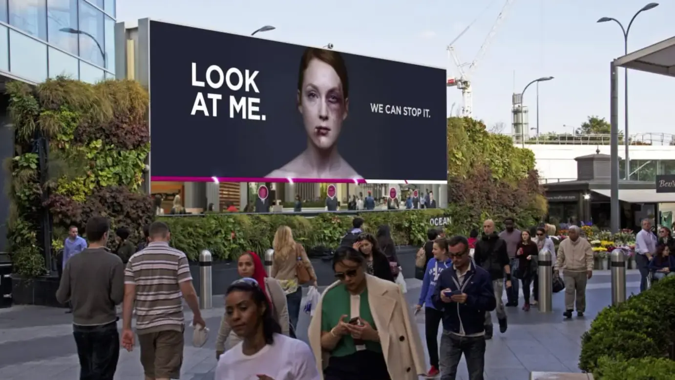 Women’s Aid Look At Me interactive digital billboard campaign